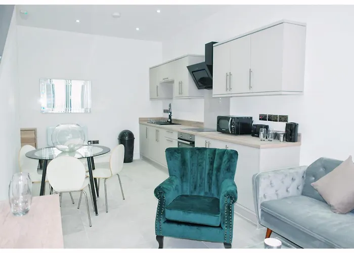 Modern 1-bed In Centre * 브래드퍼드